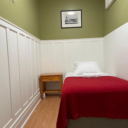 Small Private La Bedroom W Wifi - Private Fridge - Ac Near Usc - Exposition Park - Usc Memorial Coliseum - Banc Of California Bmo Stadium - Downtown Los Angeles Dtla - University Of Southern California Usc!!! Εξωτερικό φωτογραφία
