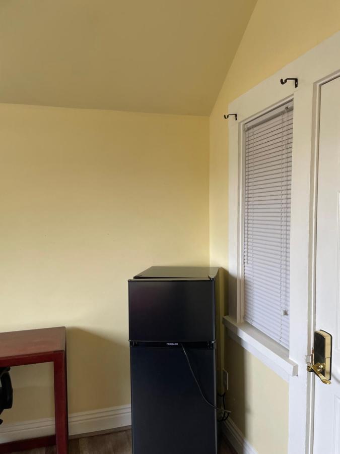 Small Private La Bedroom W Wifi - Private Fridge - Ac Near Usc - Exposition Park - Usc Memorial Coliseum - Banc Of California Bmo Stadium - Downtown Los Angeles Dtla - University Of Southern California Usc!!! Εξωτερικό φωτογραφία