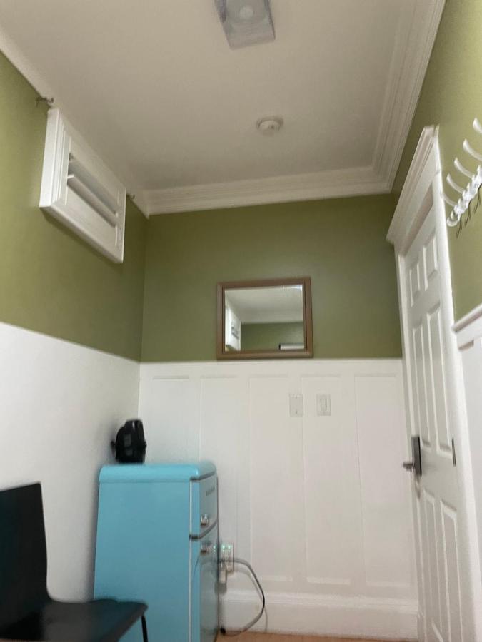 Small Private La Bedroom W Wifi - Private Fridge - Ac Near Usc - Exposition Park - Usc Memorial Coliseum - Banc Of California Bmo Stadium - Downtown Los Angeles Dtla - University Of Southern California Usc!!! Εξωτερικό φωτογραφία