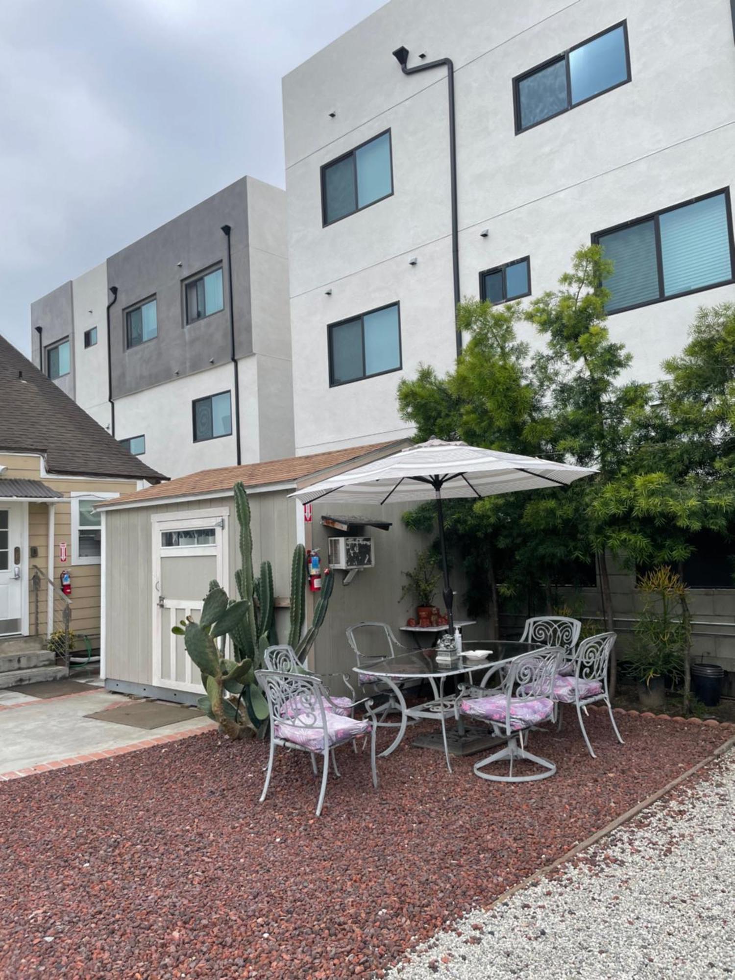 Small Private La Bedroom W Wifi - Private Fridge - Ac Near Usc - Exposition Park - Usc Memorial Coliseum - Banc Of California Bmo Stadium - Downtown Los Angeles Dtla - University Of Southern California Usc!!! Εξωτερικό φωτογραφία